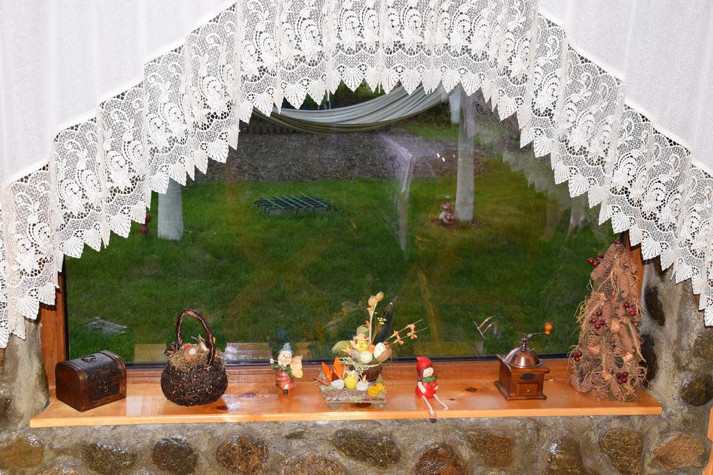 Casa Bunicii Hotel Costeşti Екстериор снимка